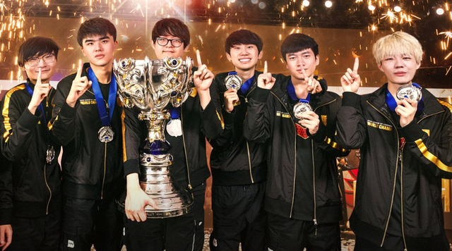 他被要求更 他被要求更